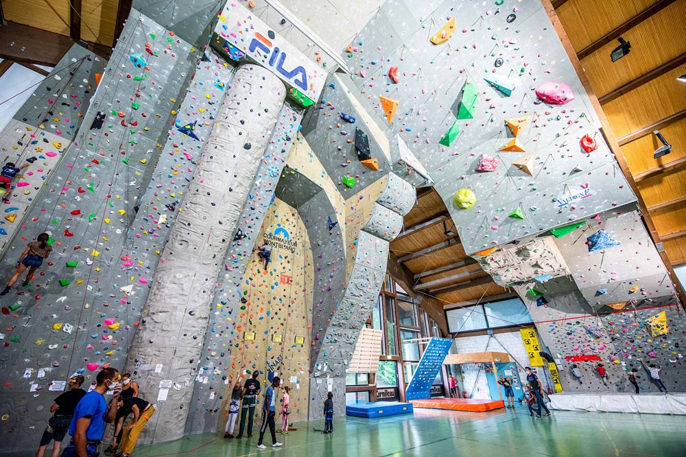Things To Do https://axisbe3.icnd-cdn.com/images/thingstodo/rockclimb4.jpg